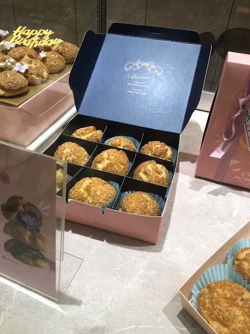 Moiselle Choux & Monbebe Cake Unesa 2