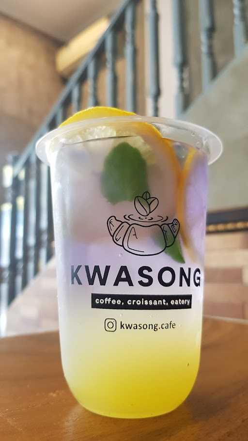 Kwasong Cafe 4