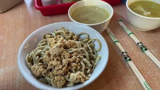 Bakmi Karet Kiem 1