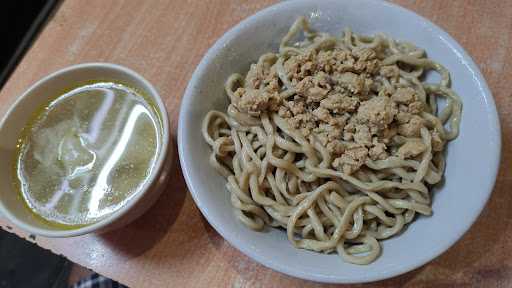 Bakmi Karet Kiem 7