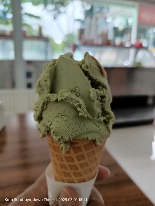 Unesa Gelato By Massimo Surabaya 7