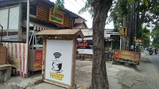 Sabana Fried Chicken - Jl. Raya Menganti 3