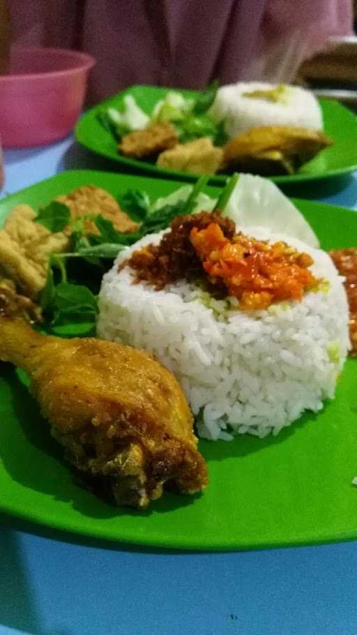 Warkop Nasi Tempong 9