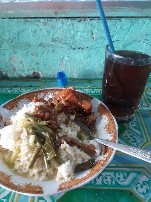 Warung Bu Tong 9