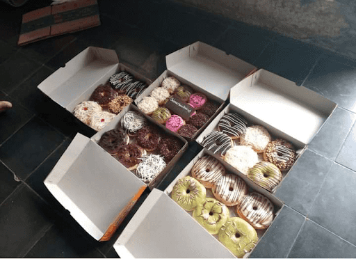 Nuy Donut'S , Donut'S & Cake 3