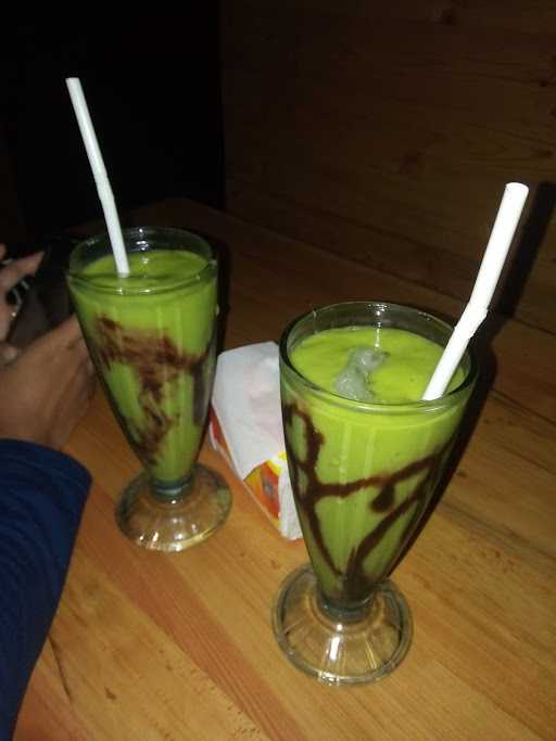 Safila Juice & Coffee 7