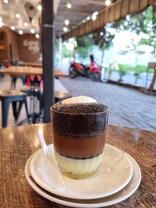 Lik Kopi Pahlawan 10