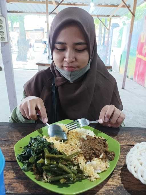 Masakan Padang Minang Idola 1