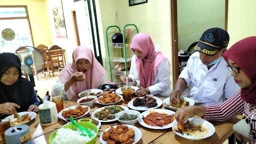 Resto Ayam Bakar Ngimbang 2