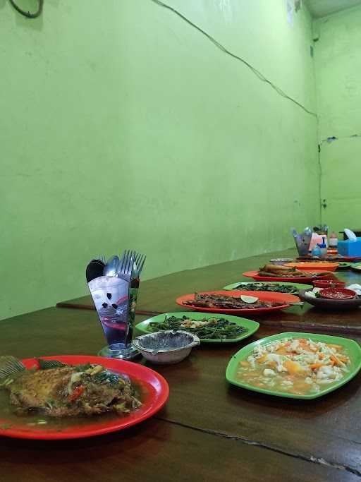 Warung Barokah Cak Tris 7