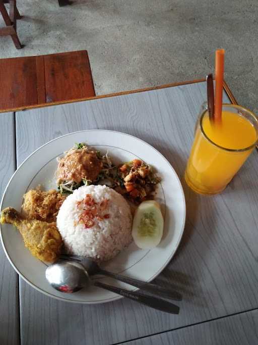 Warung Makan Dhe Jum 6