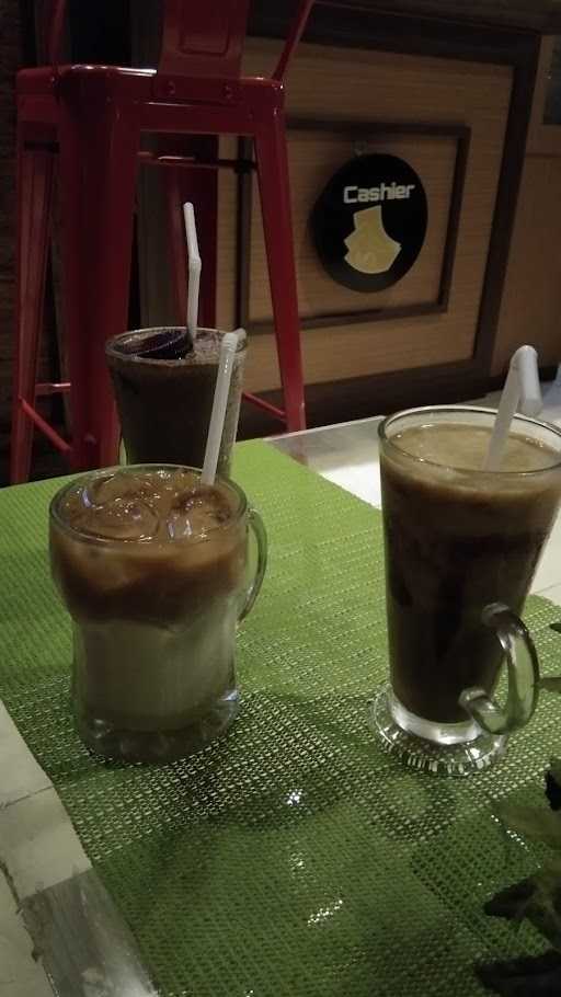 Kevin Cafe Banjarbaru 3