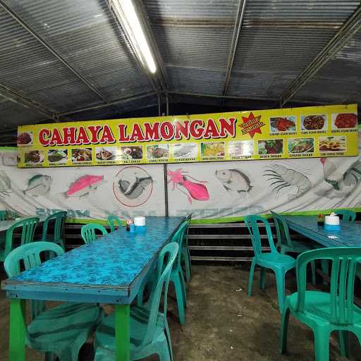 Warung Lalapan Cahaya Lamongan 7