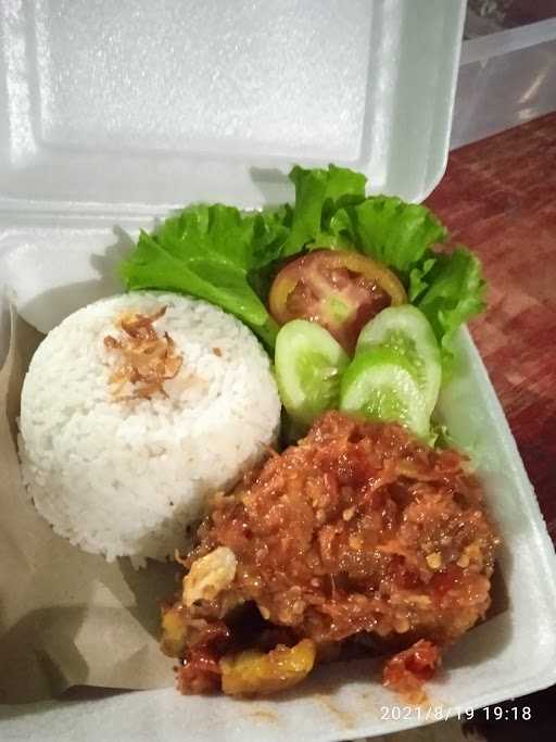 Ayam Goreng Dadakan Sambek Ijo 7