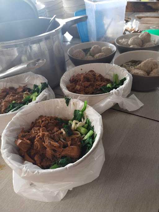 Mie Baso Layung Sari 5