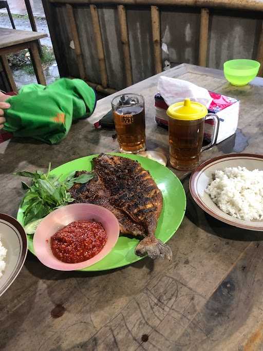 Ikan & Ayam Bakar Lapak Mas Agus 5