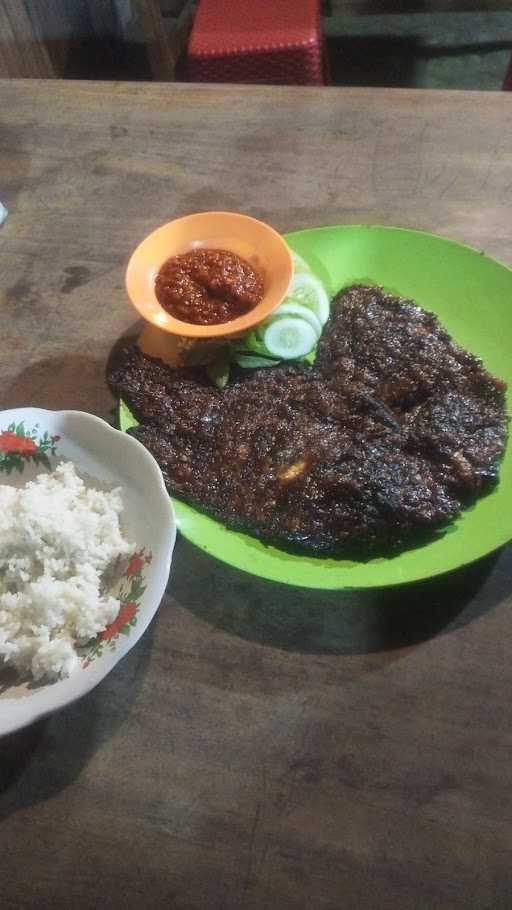 Ikan & Ayam Bakar Lapak Mas Agus 8