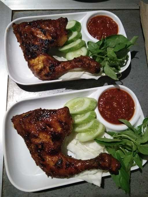 Ikan & Ayam Bakar Lapak Mas Agus 1