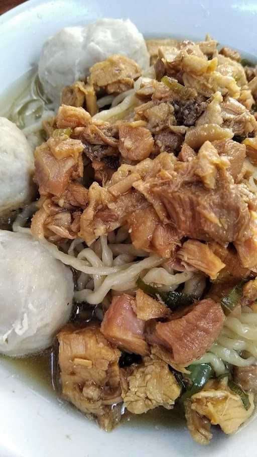 Mie Ayam Bakso 'Gajah Mungkur' Wonogiri (Mas Tarjo) 5