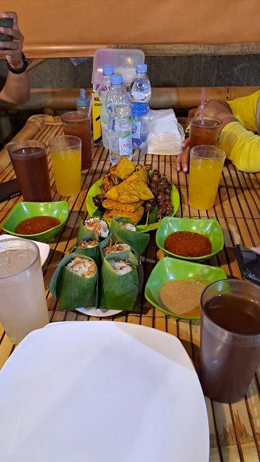 Nasi Uduk 68 Kebon Kacang Joglo 5