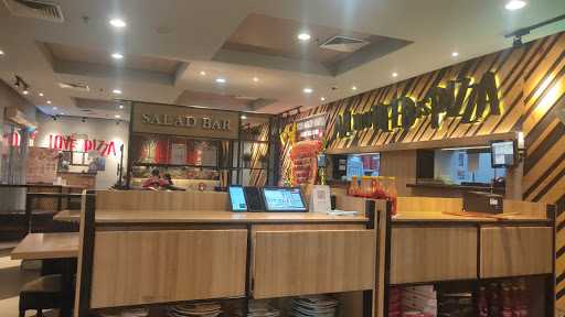 Pizza Hut Restoran - Giant Ciledug 8