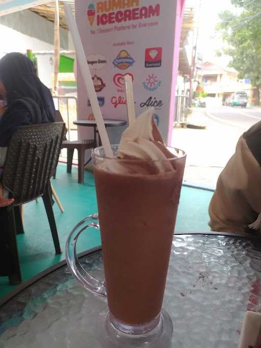 Rumah Ice Cream Indonesia 4