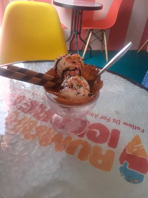 Rumah Ice Cream Indonesia 8