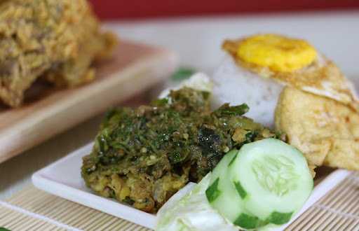 Ayam Goreng Nelongso - Lawang 10