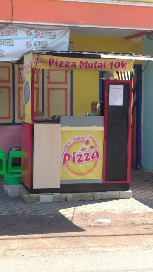 Nyam Nyam Pizza 10