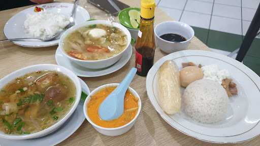 Rumah Makan Adem Ayem 9