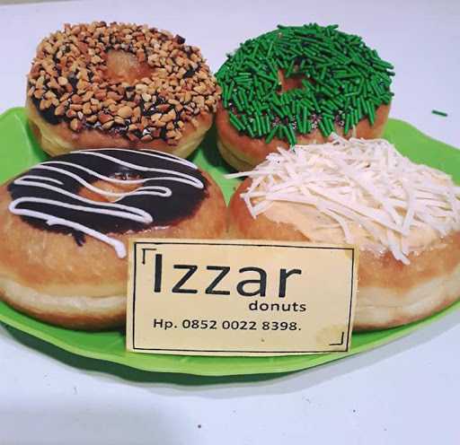 Izzar Donat 10