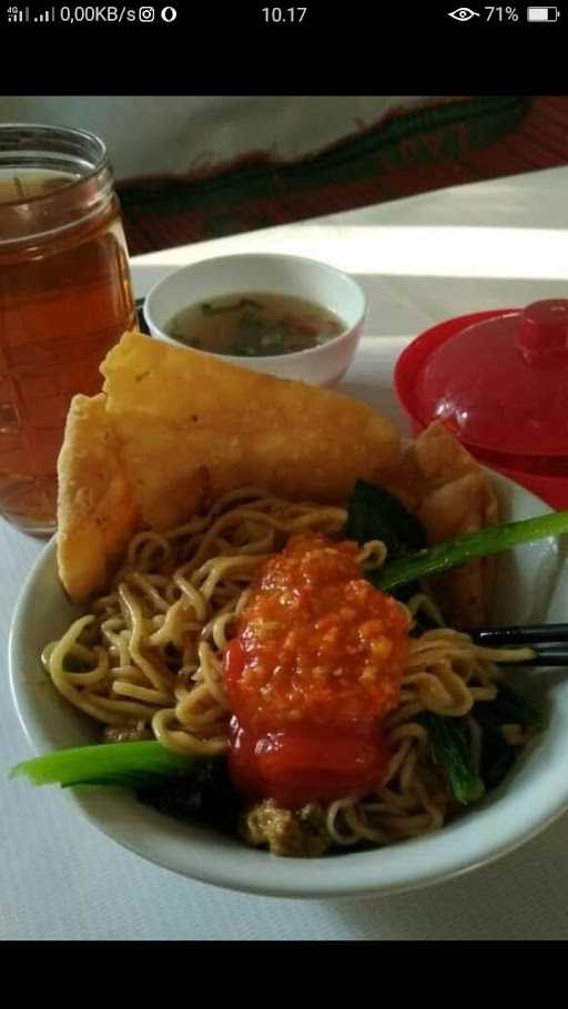 Mie Ayam Pangsit Man Wahid 2