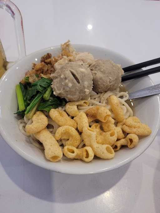 Raja Bakso Yomani Lebaksiu 9