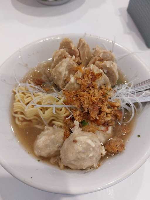 Raja Bakso Yomani Lebaksiu 4