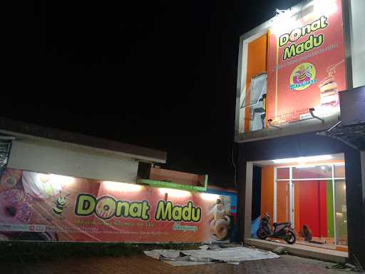 Donat Madu 4