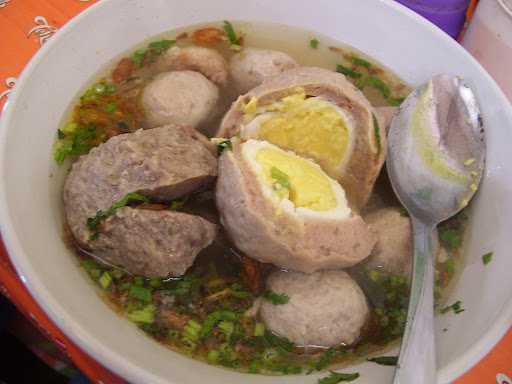 Markas Bakso Mie Ayam Pak Giyanto 6