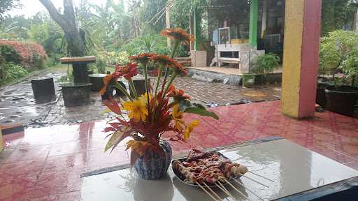 Saung Santai 10