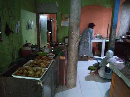 Warung Karedok Dan Sate Umi 5