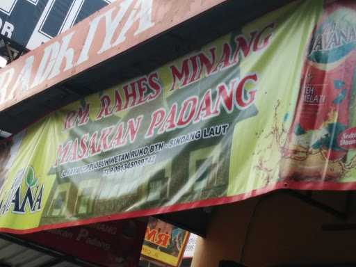 Rumah Makan Rahes Minang Masakan Padang 4