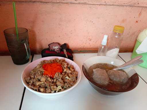 Mie Ayam Baso Nirmolo 1