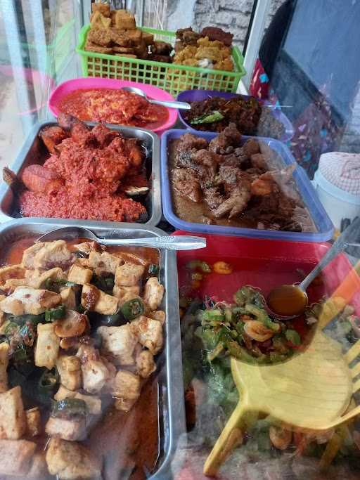 Warung Nasi & Masakan Mama Hilal 7