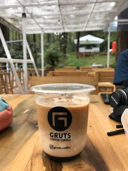 Gruts Coffee Cikole 10