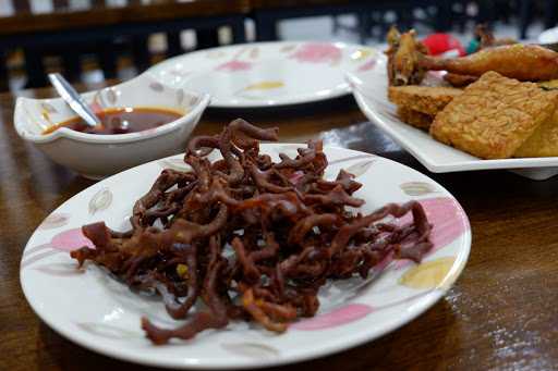 Ayam Goreng Ampera Lembang 9