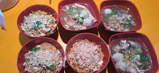 Bakso Bejo Pasar Lembang 10