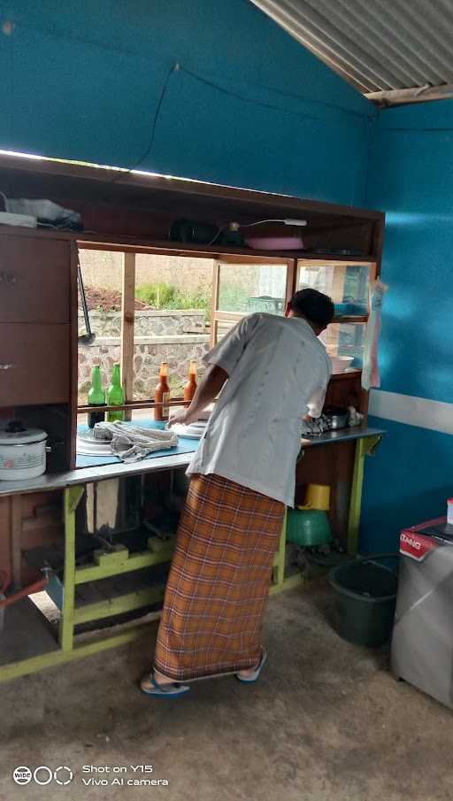 Mie Ayam & Bakso Solo 3