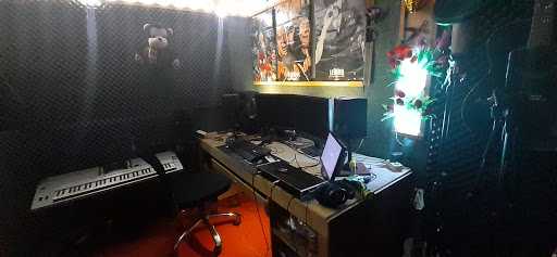 Sastrobejat Flokustik Studio 4