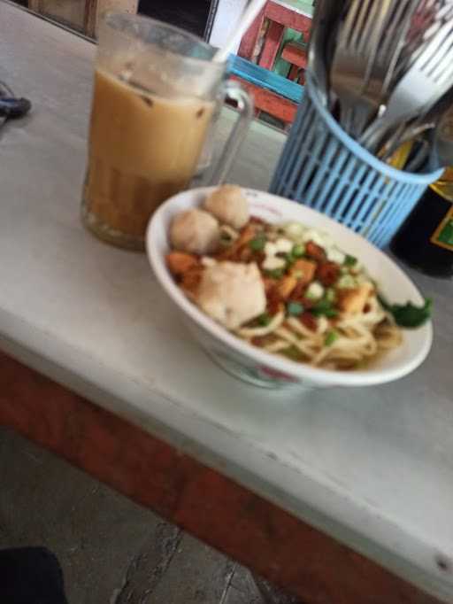 Mie Ayam Bakso Soto Mas Bro Lor Cangaakan 8