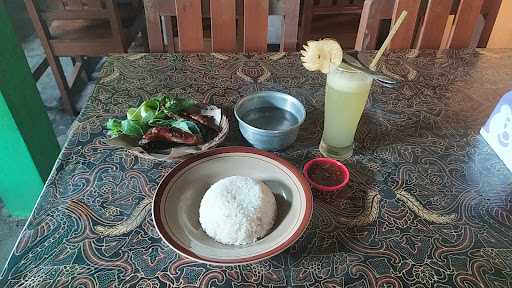 Rumah Makan Bu Hartin 9