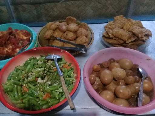 Tahu Pong Dan Bubur Pojok 3