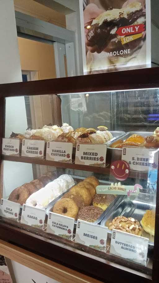 Tetuku Donat, Turangga 2